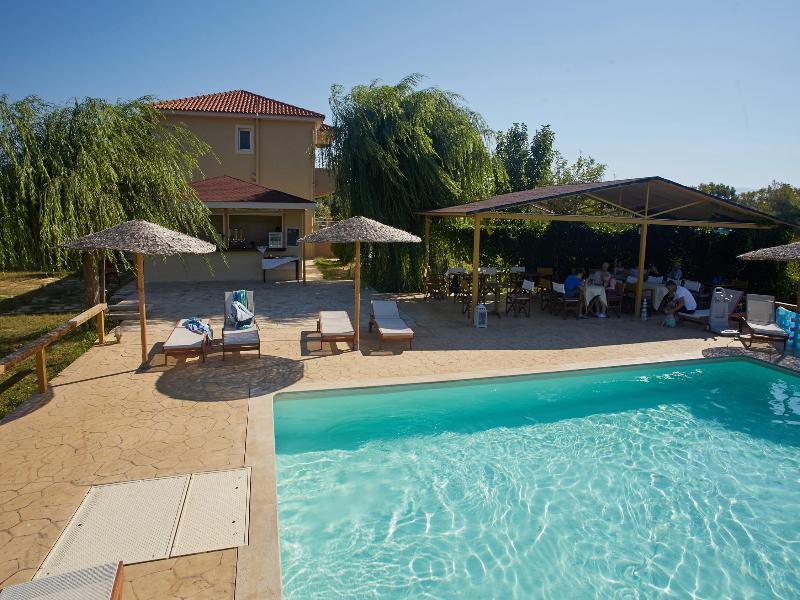 Aggelina S Apartments Xi Beach Exterior photo