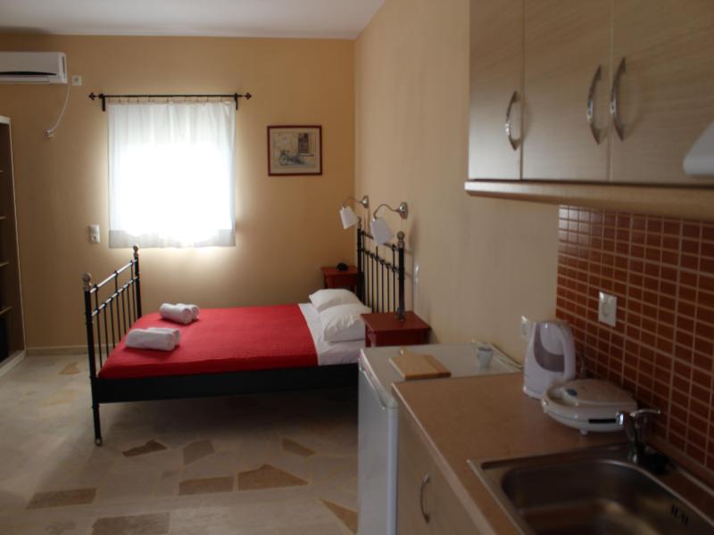 Aggelina S Apartments Xi Beach Exterior photo