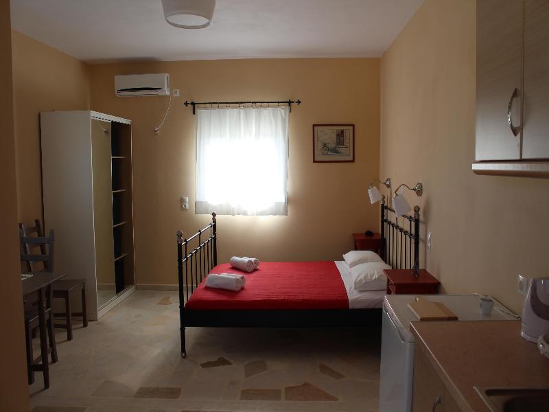 Aggelina S Apartments Xi Beach Exterior photo